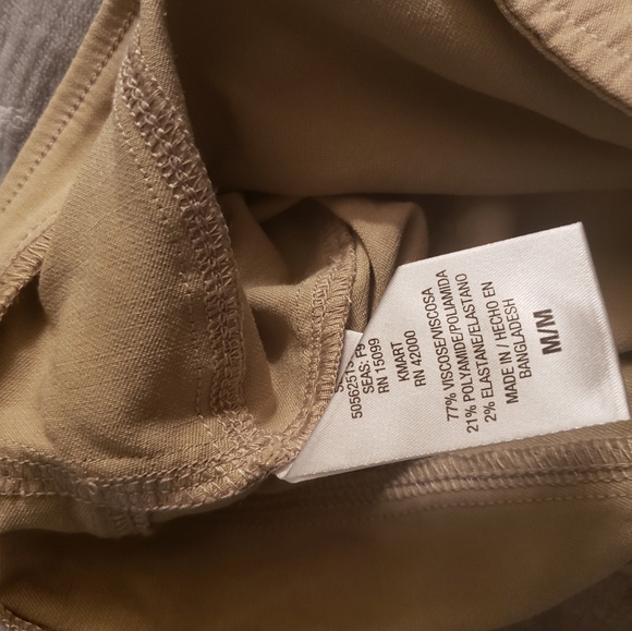 ❤Laura Scott Khaki Shorts - Picture 3 of 7